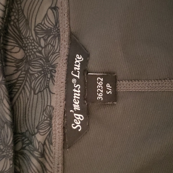 Seg'ment Luxe Skort Size S - Picture 2 of 4